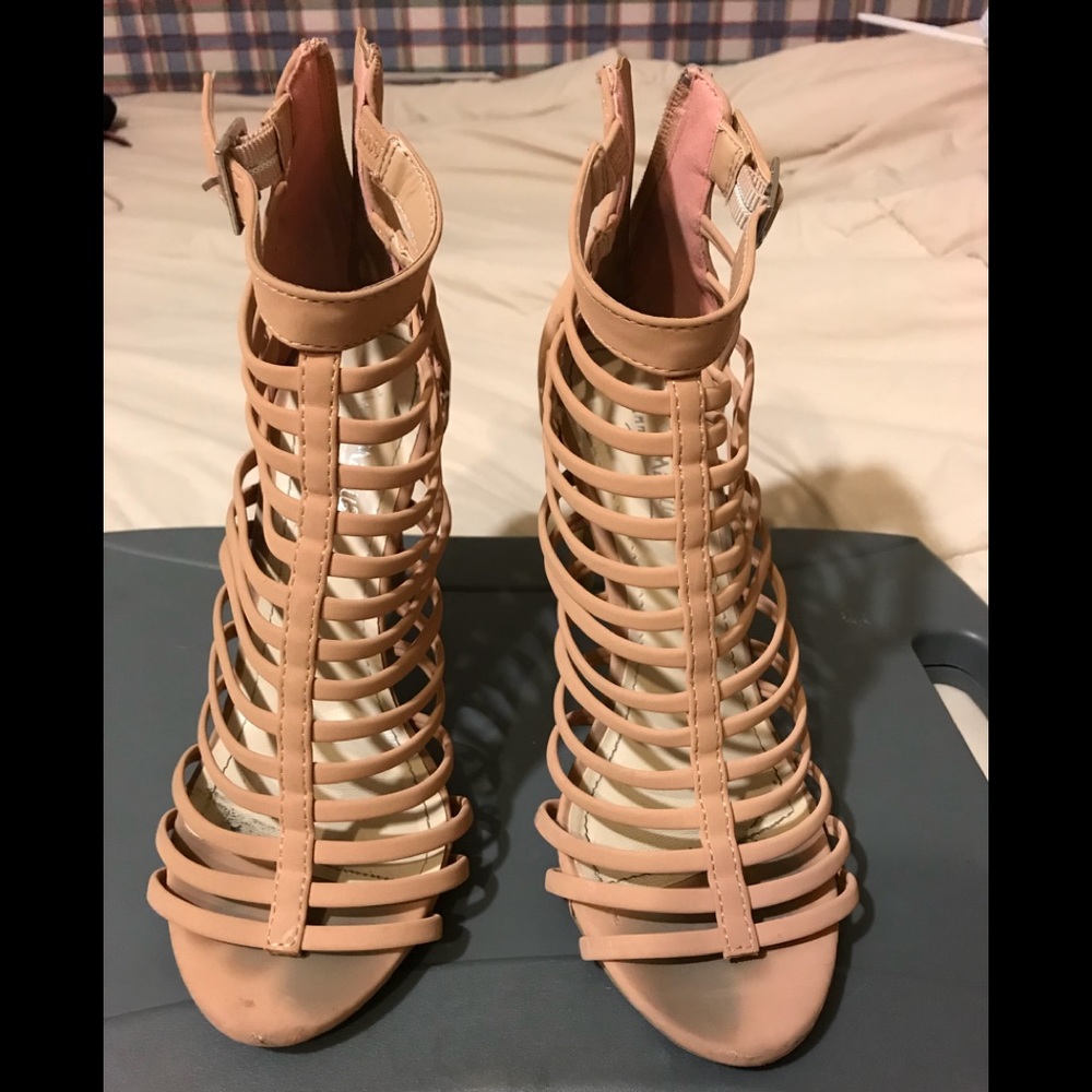 Beige heels